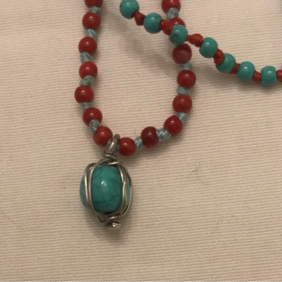 BRACELET - Red and turquoise beads with turquoise stone. Monet. 7-1/2”. - Picture 5 of 5